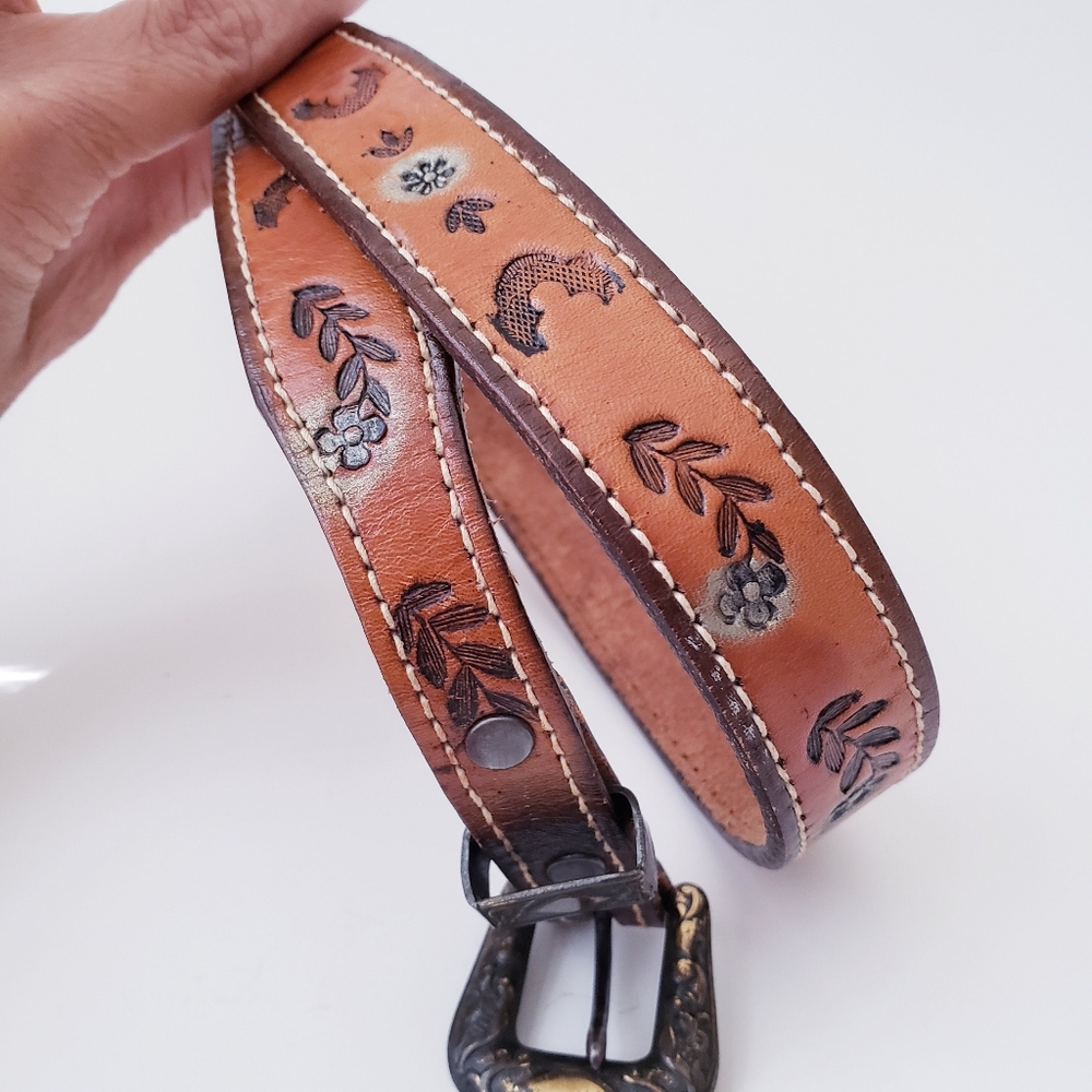 Vintage Tan Floral Embossed Leather Belt - Picture 6 of 9